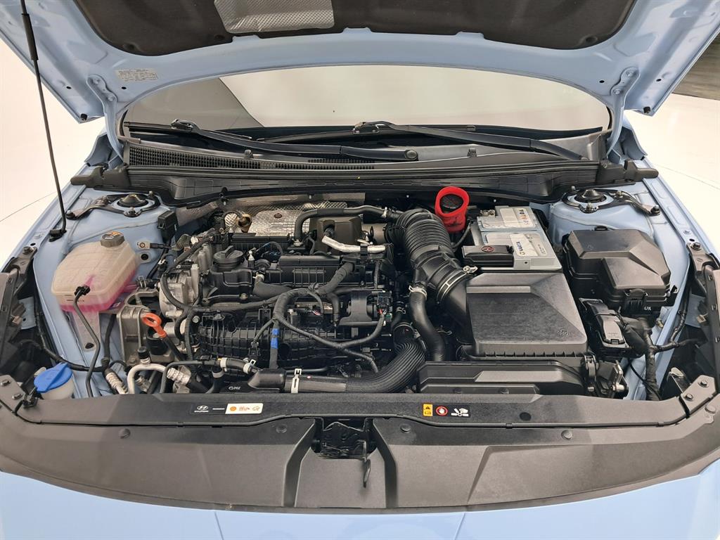 Hyundai Avante — photo 19