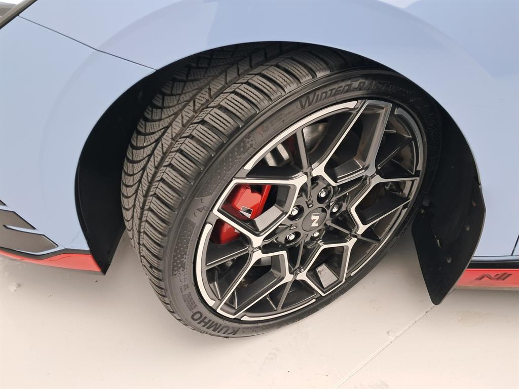 Hyundai Avante — photo 20