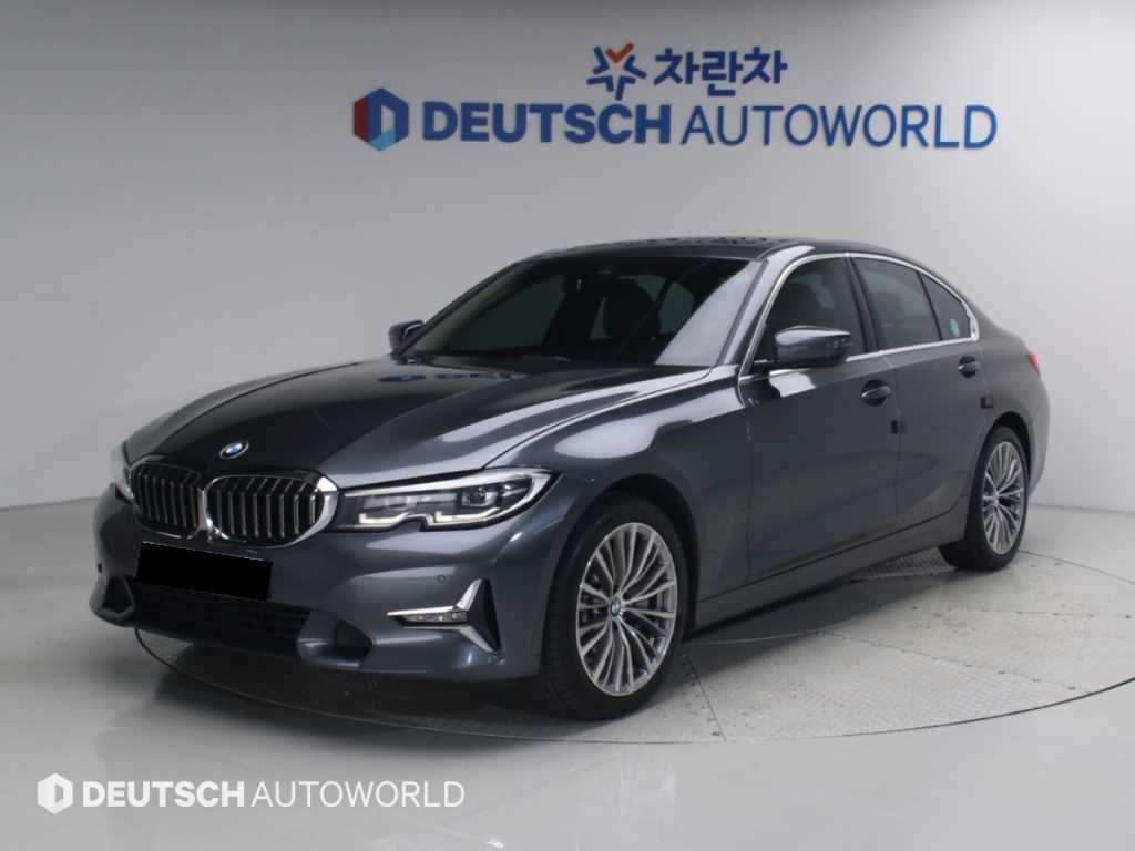 BMW 3-Series — photo 01