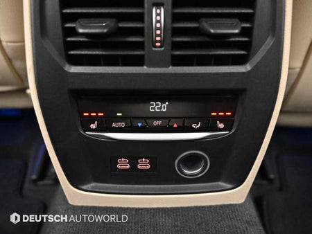 BMW 3-Series — photo 16