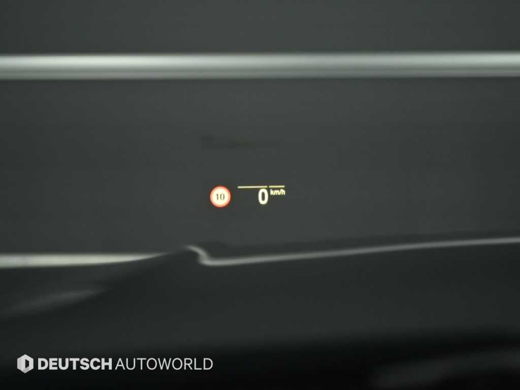 BMW 3-Series — photo 17