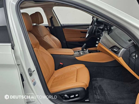 BMW 5-Series — photo 10