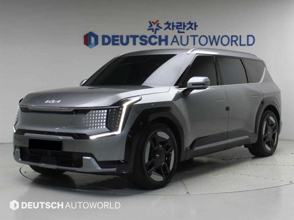 Kia EV9 — photo 01
