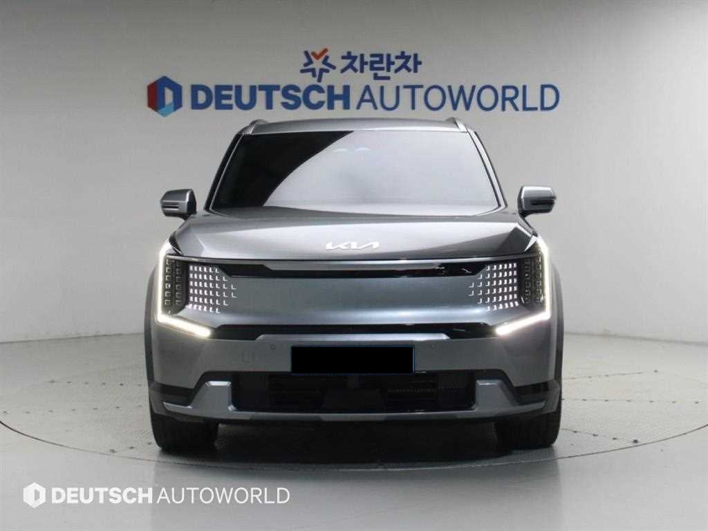 Kia EV9 — photo 03