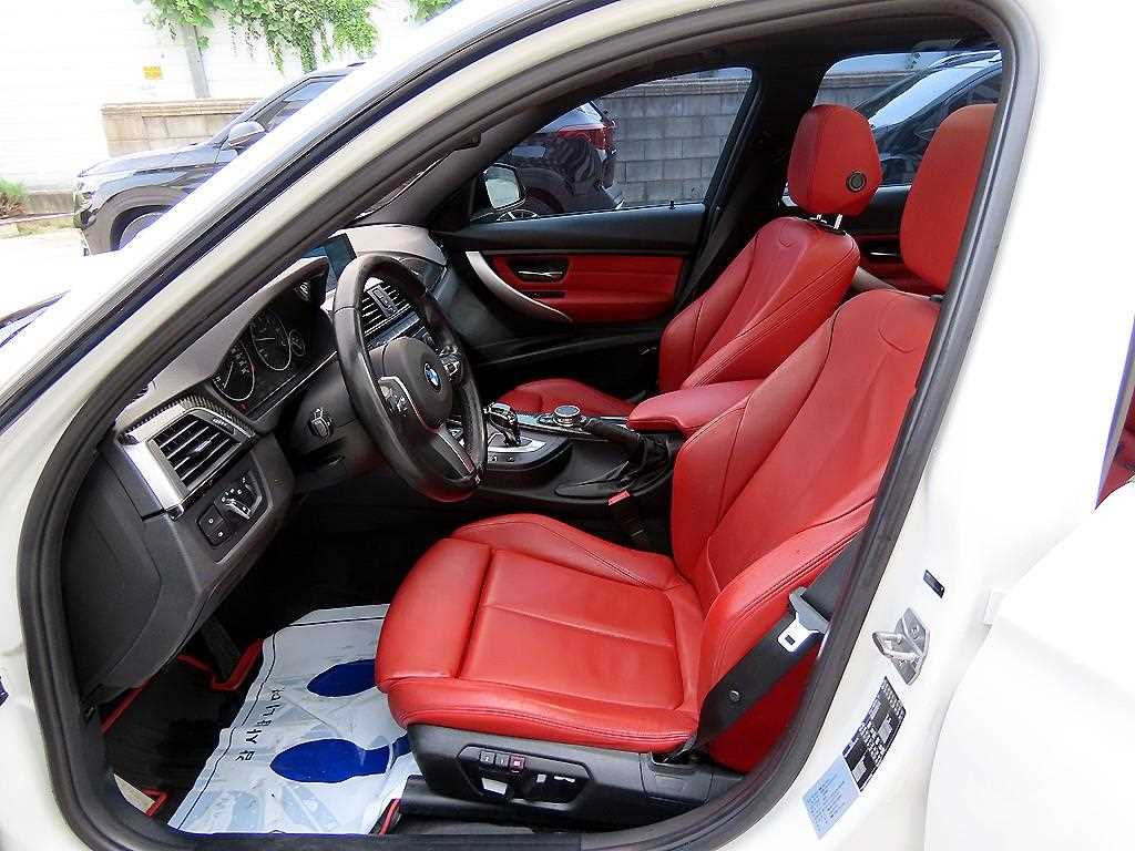 BMW 3-Series — photo 06