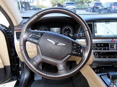 Genesis G80 — photo 08