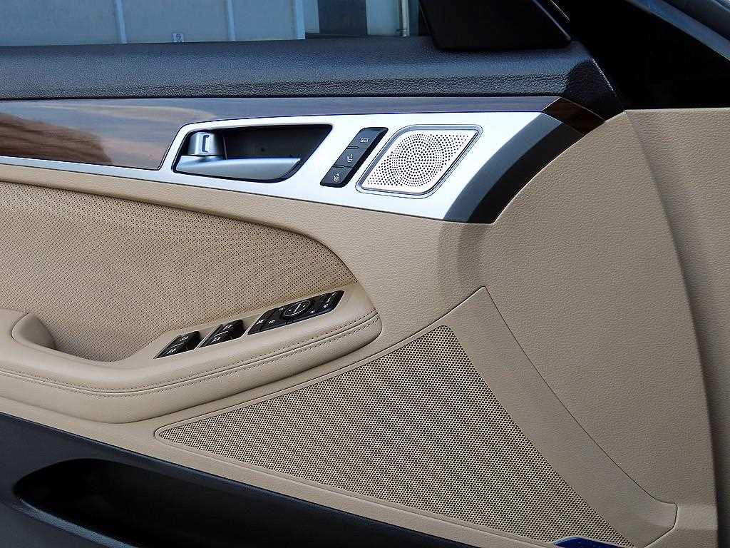 Genesis G80 — photo 12