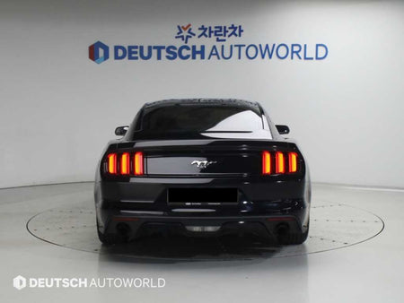 Ford Mustang — photo 04