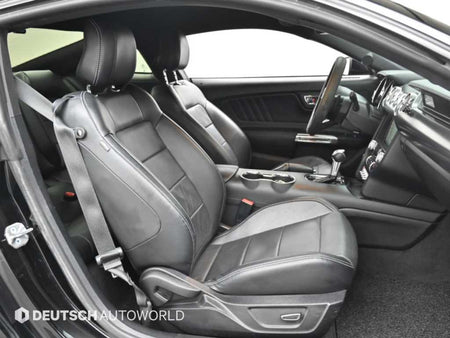 Ford Mustang — photo 10