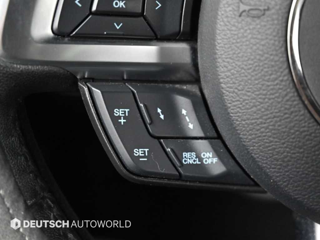 Ford Mustang — photo 16