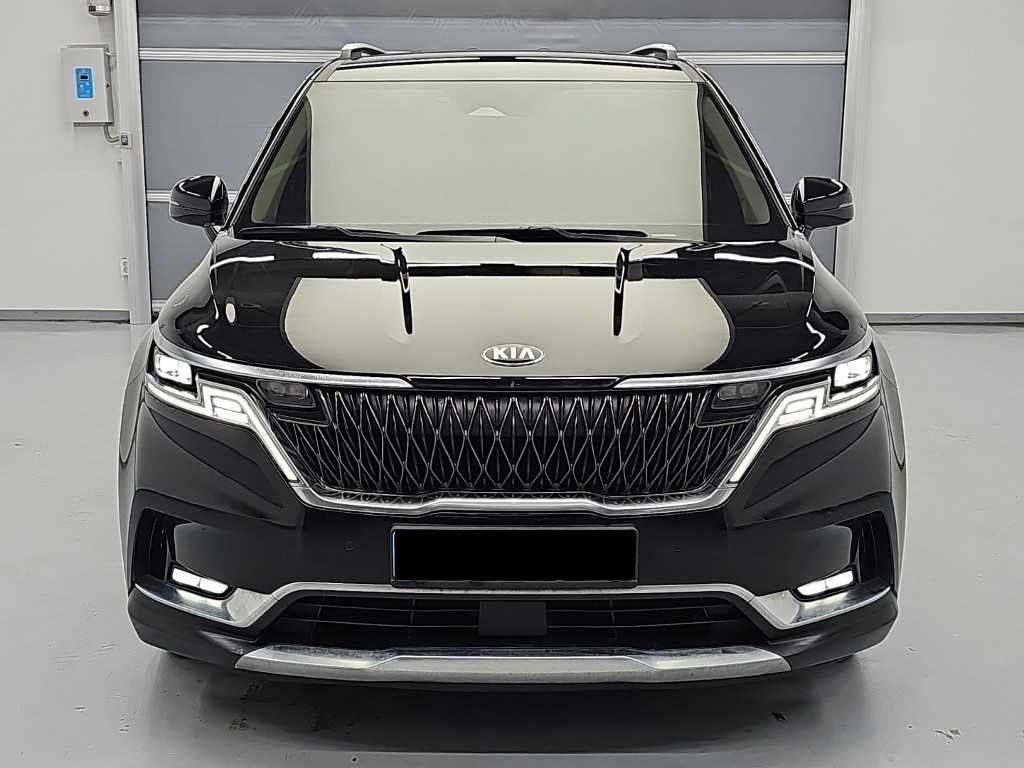 Kia Carnival — photo 02