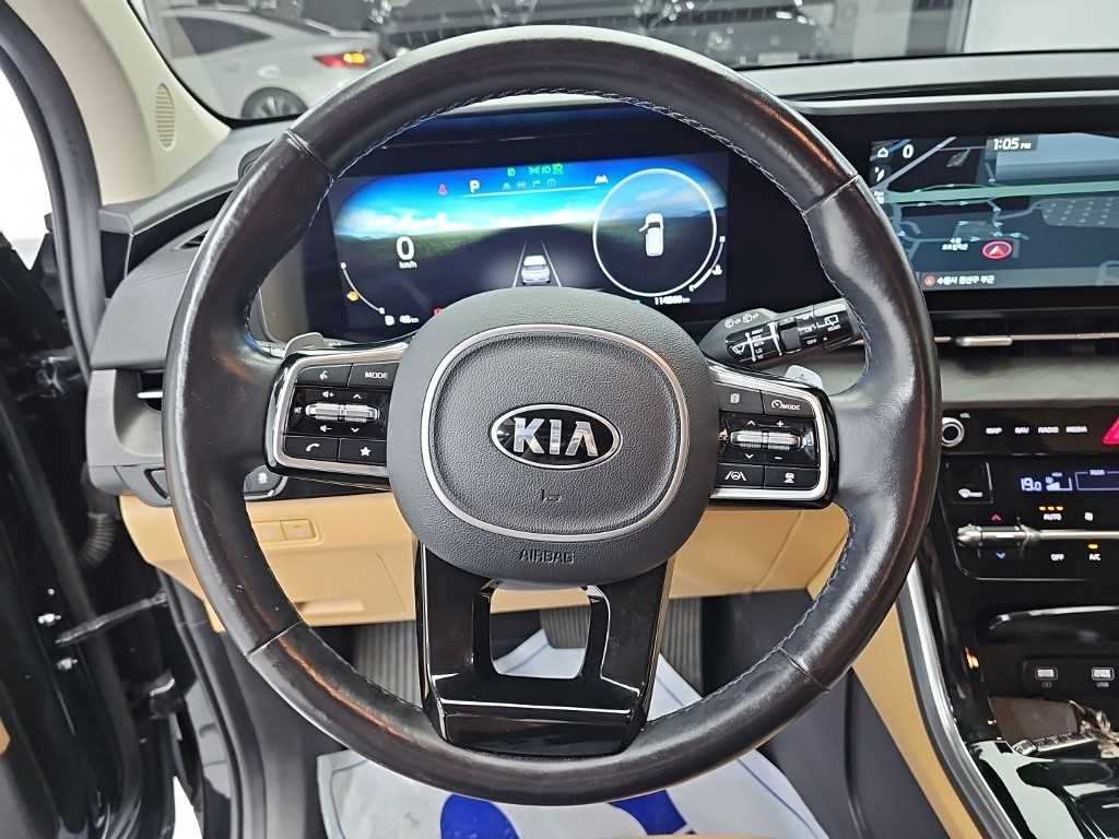 Kia Carnival — photo 09