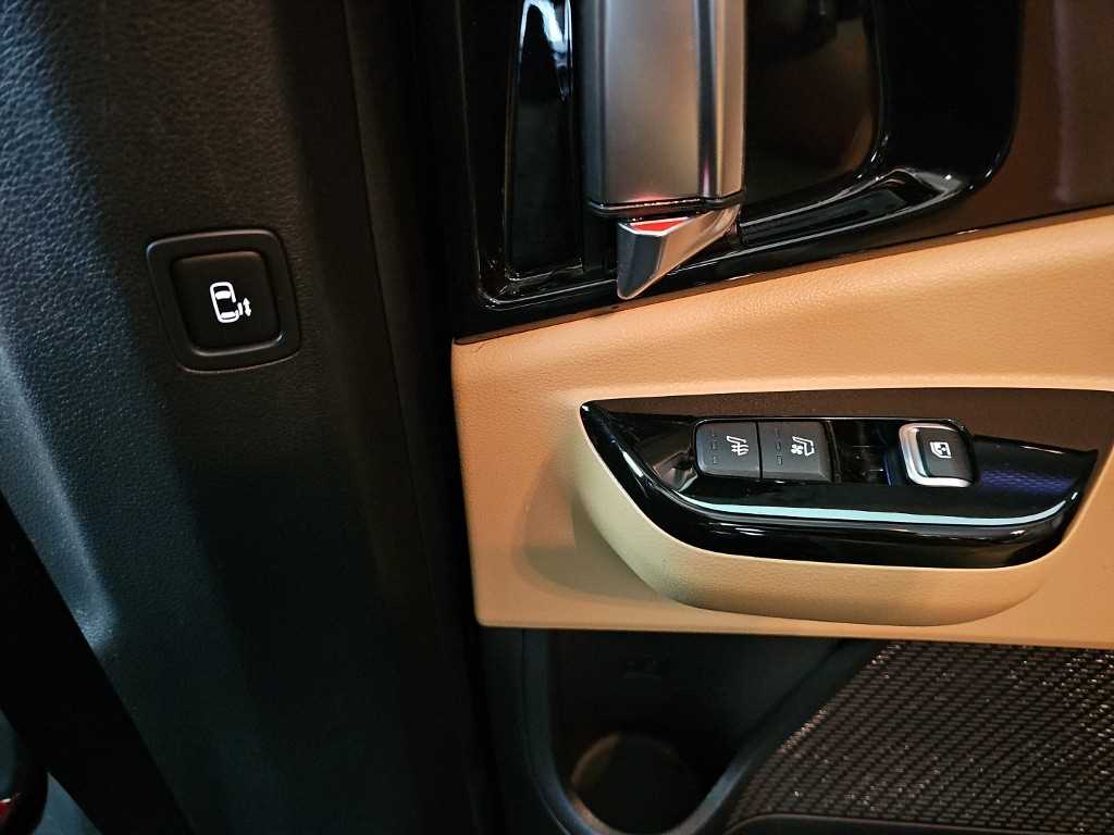 Kia Carnival — photo 15