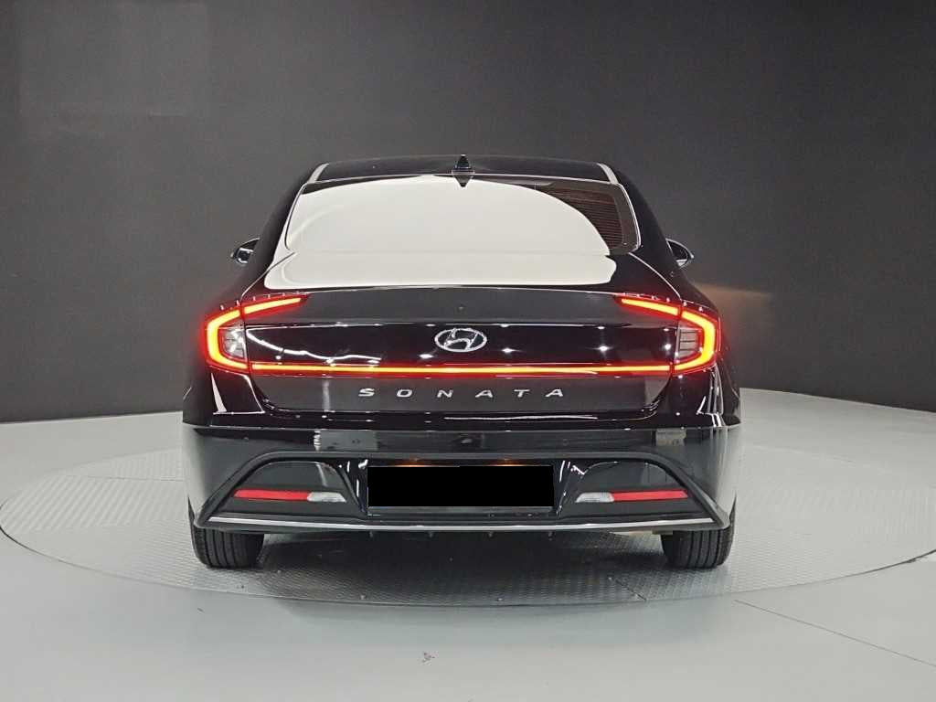 Hyundai Sonata — photo 03
