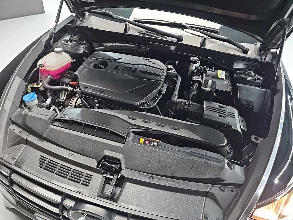 Hyundai Sonata — photo 05