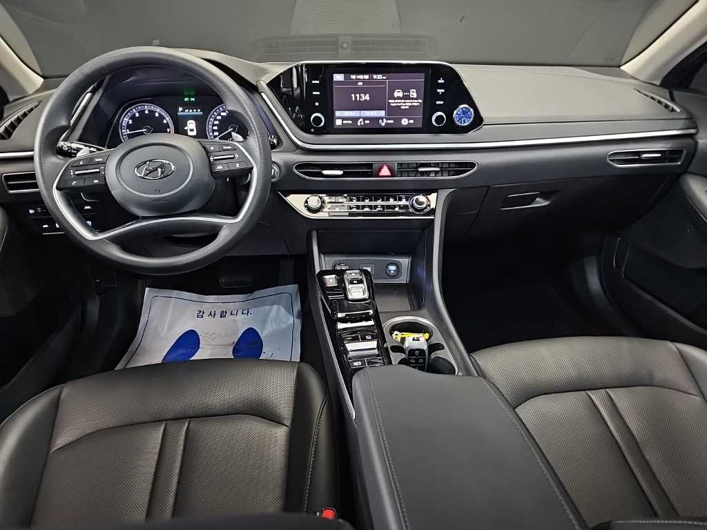 Hyundai Sonata — photo 07