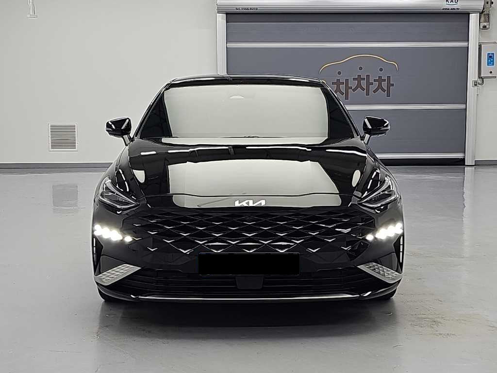 Kia K8 — photo 02