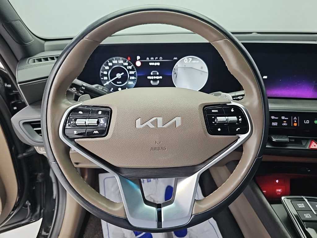 Kia K8 — photo 09