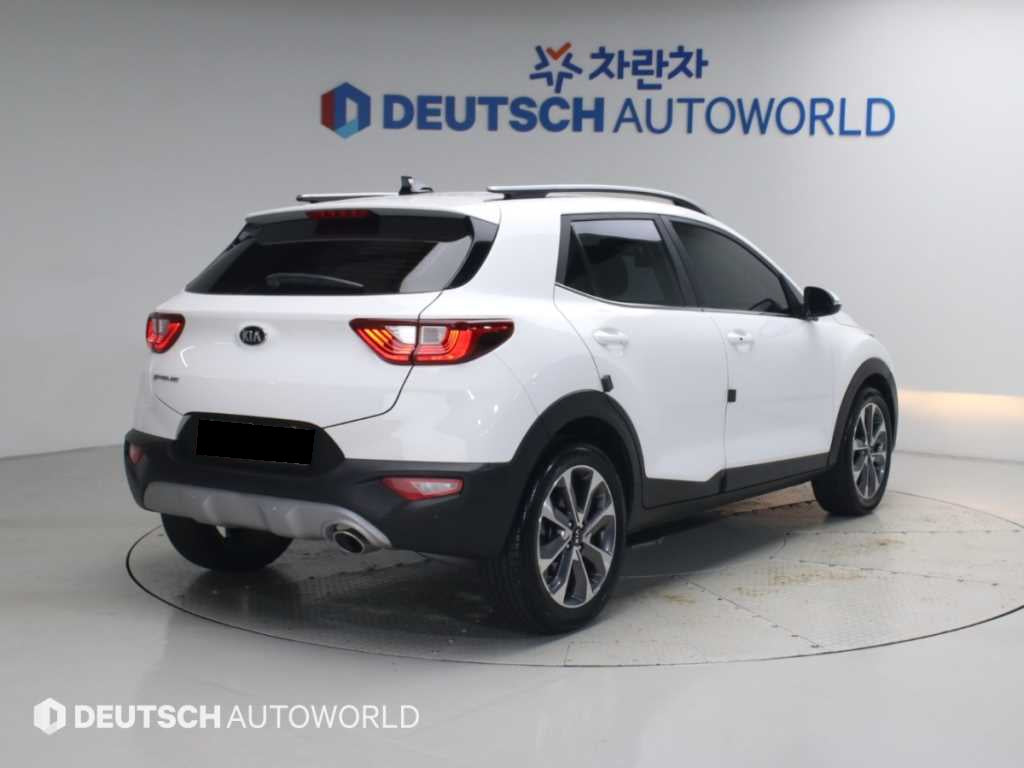 Kia Stonic — photo 02