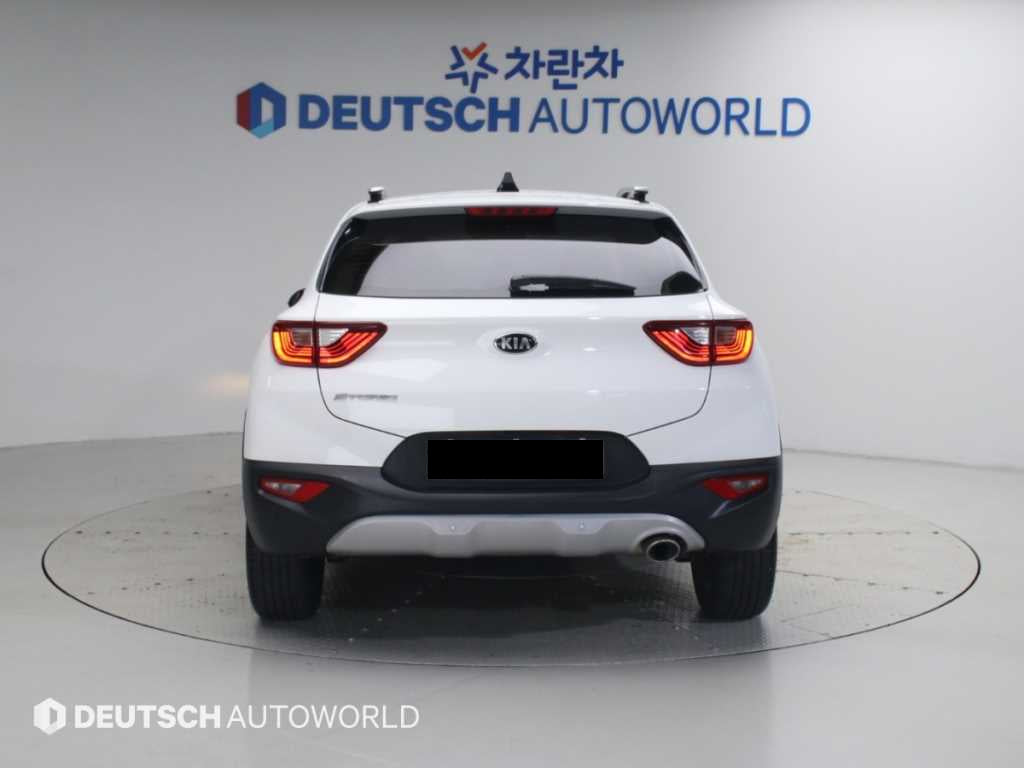Kia Stonic — photo 04