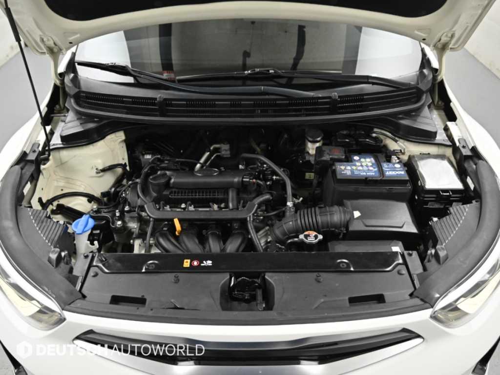 Kia Stonic — photo 06