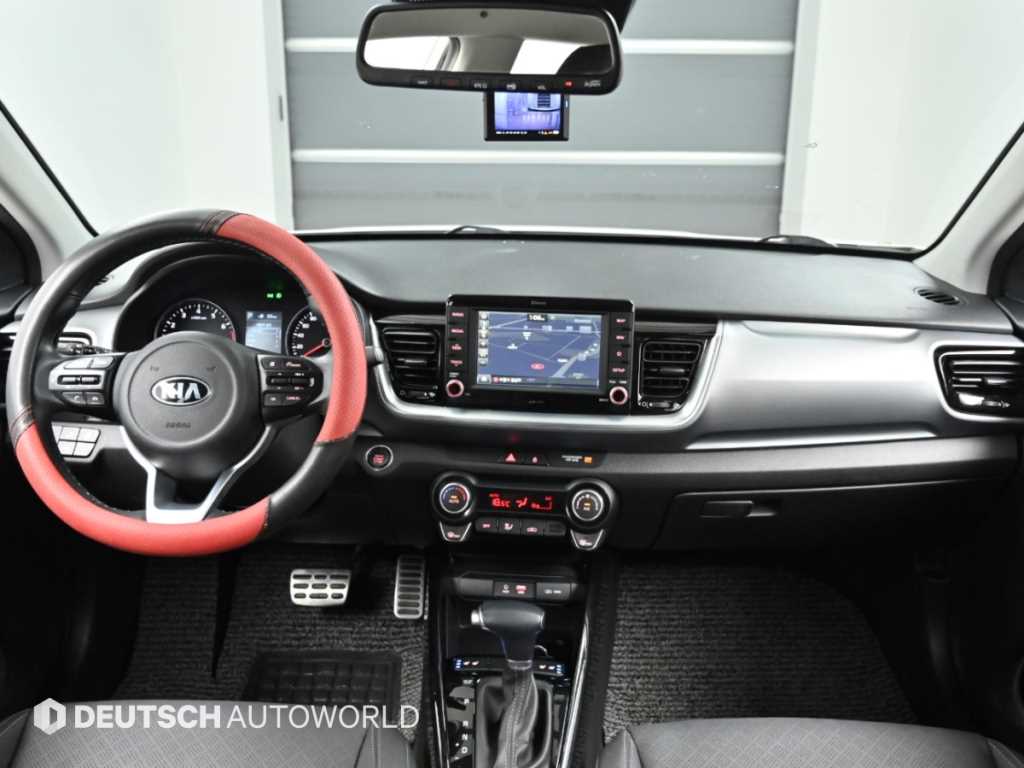 Kia Stonic — photo 07