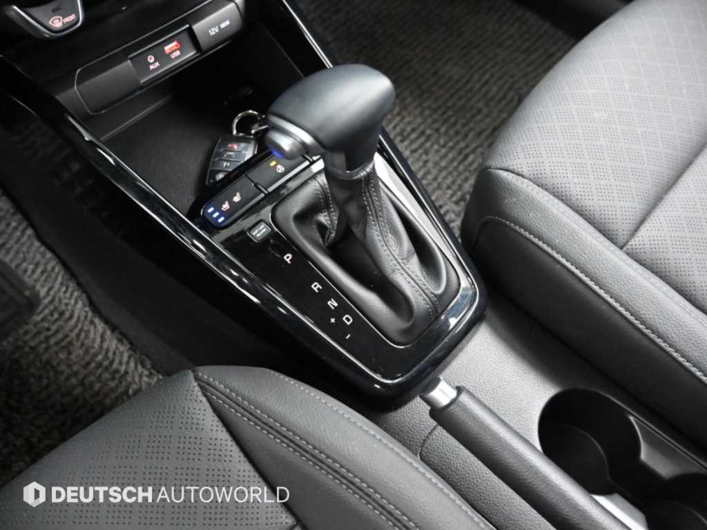 Kia Stonic — photo 09