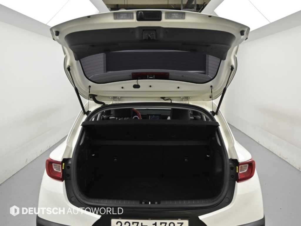 Kia Stonic — photo 19