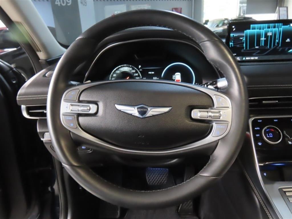 Genesis GV80 — photo 15