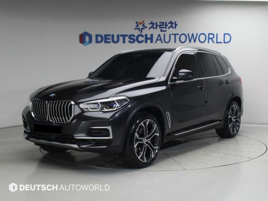 BMW X5 — photo 01
