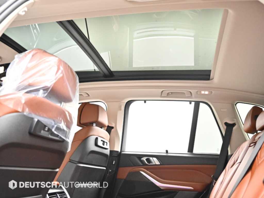 BMW X5 — photo 18