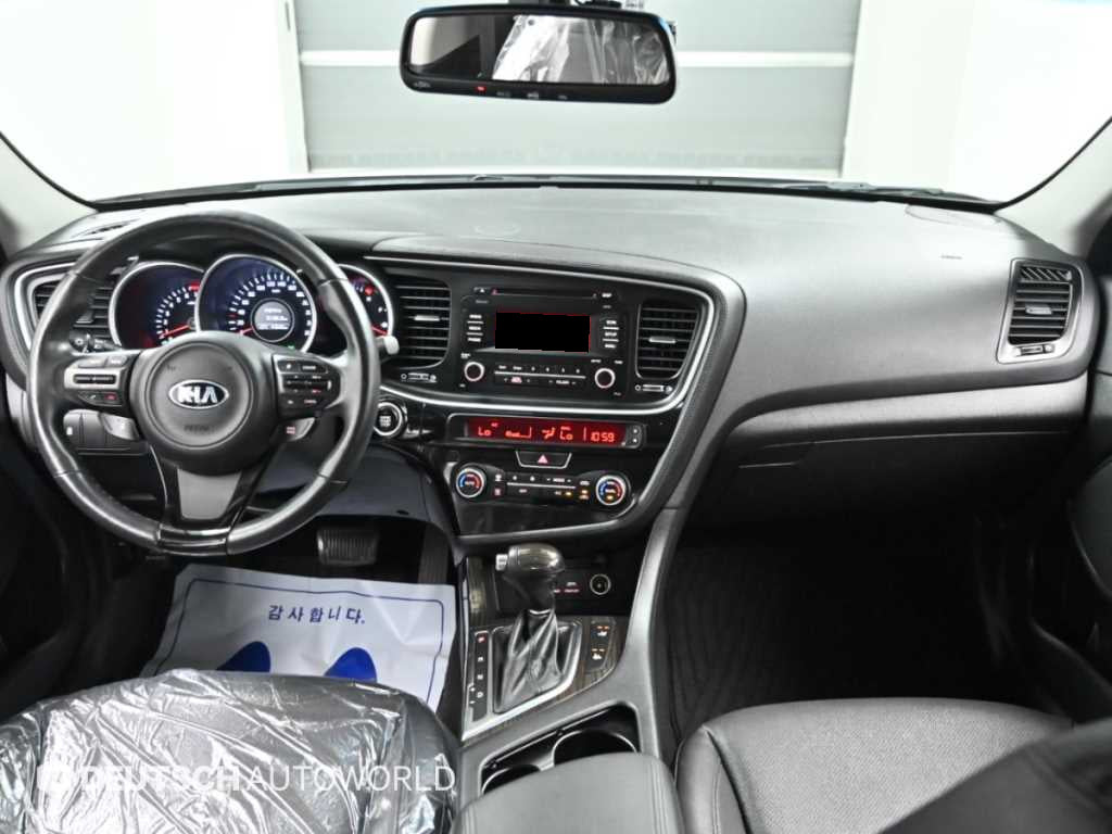 Kia K5 — photo 07