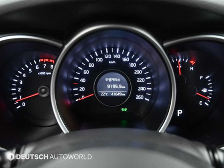 Kia K5 — photo 08