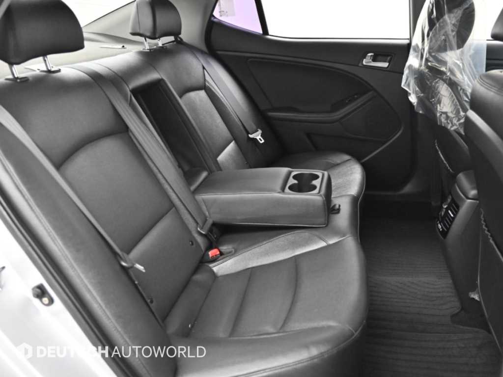 Kia K5 — photo 12