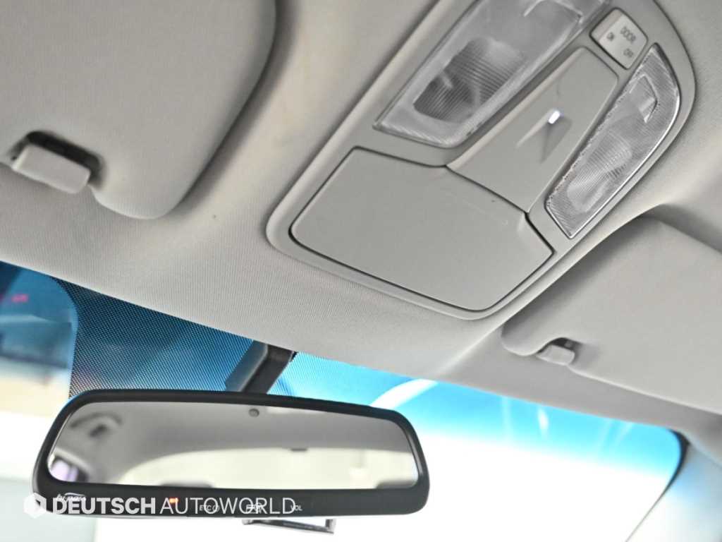 Kia K5 — photo 18