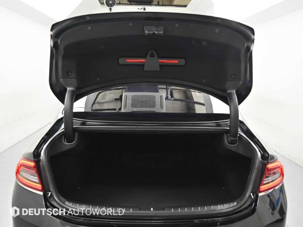 Hyundai Grandeur — photo 19
