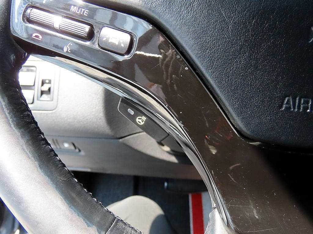 Kia K9 — photo 13