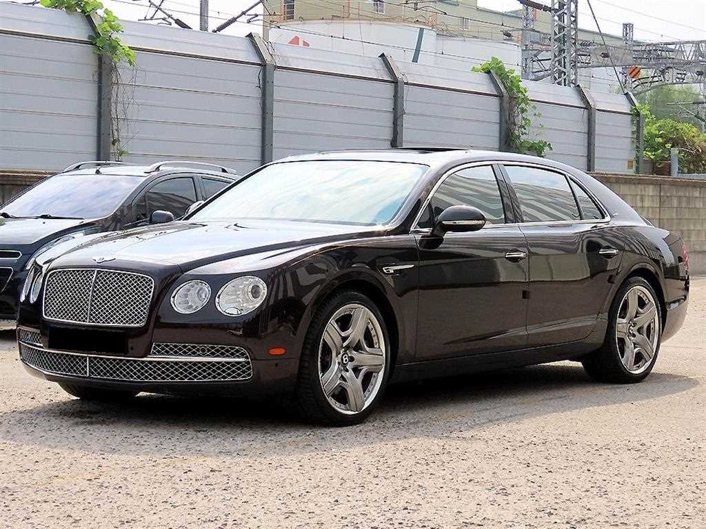 Bentley Flying Spur — photo 02
