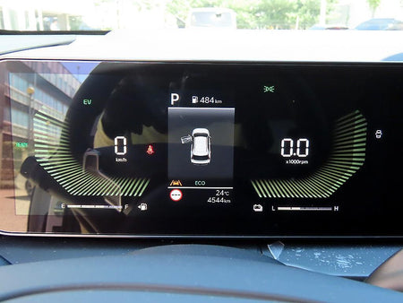 Kia Niro — photo 09