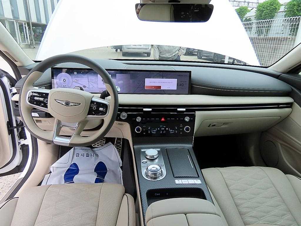 Genesis G80 — photo 07