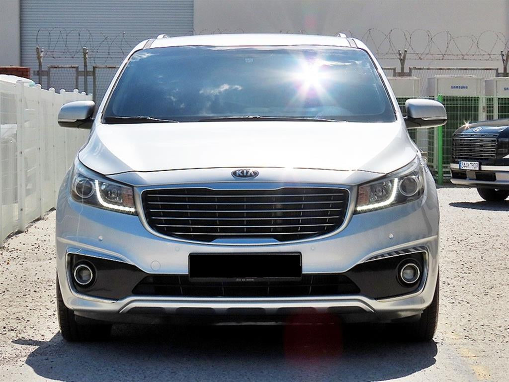 Kia Carnival — photo 01