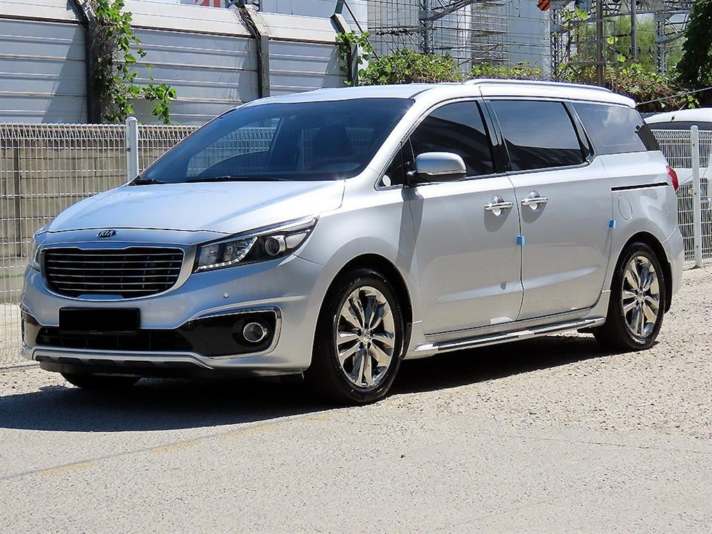 Kia Carnival — photo 02