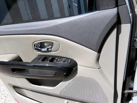 Kia Carnival — photo 12