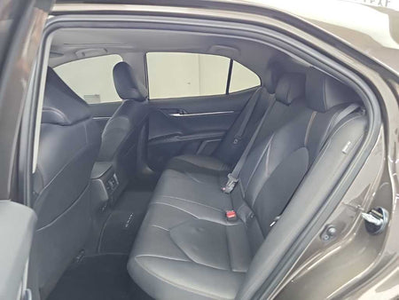 Toyota Camry — photo 12