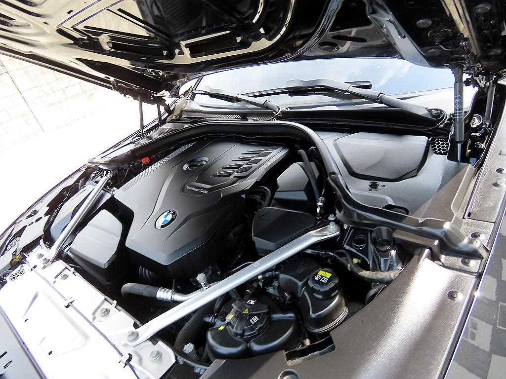 BMW 4-Series — photo 19
