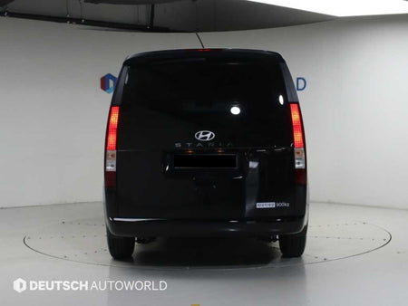 Hyundai Staria — photo 04