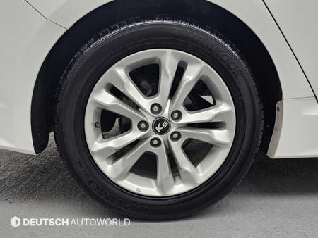 Kia K5 — photo 05
