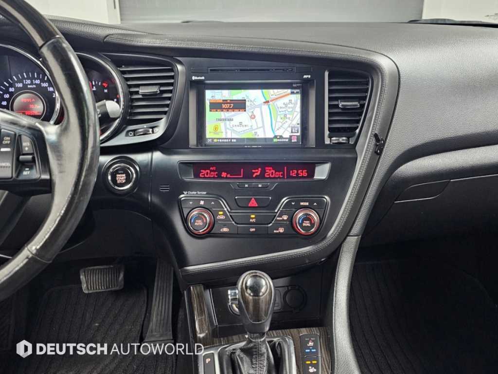 Kia K5 — photo 14
