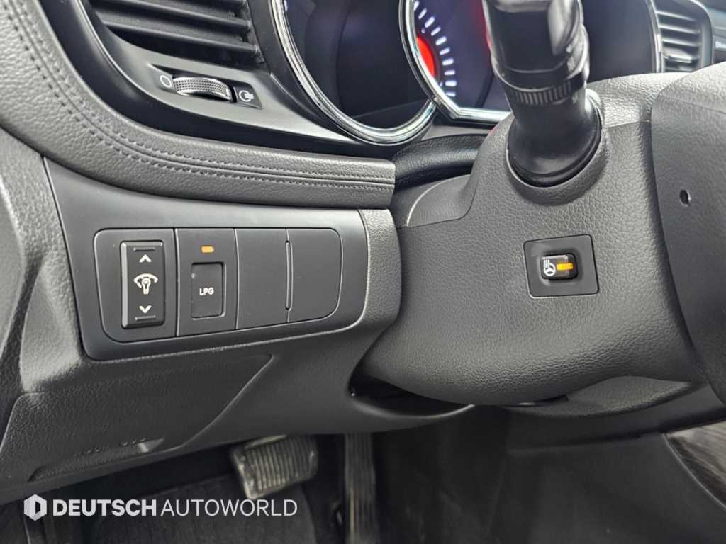 Kia K5 — photo 17