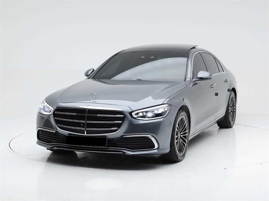 Mercedes-Benz S-Class — photo 01